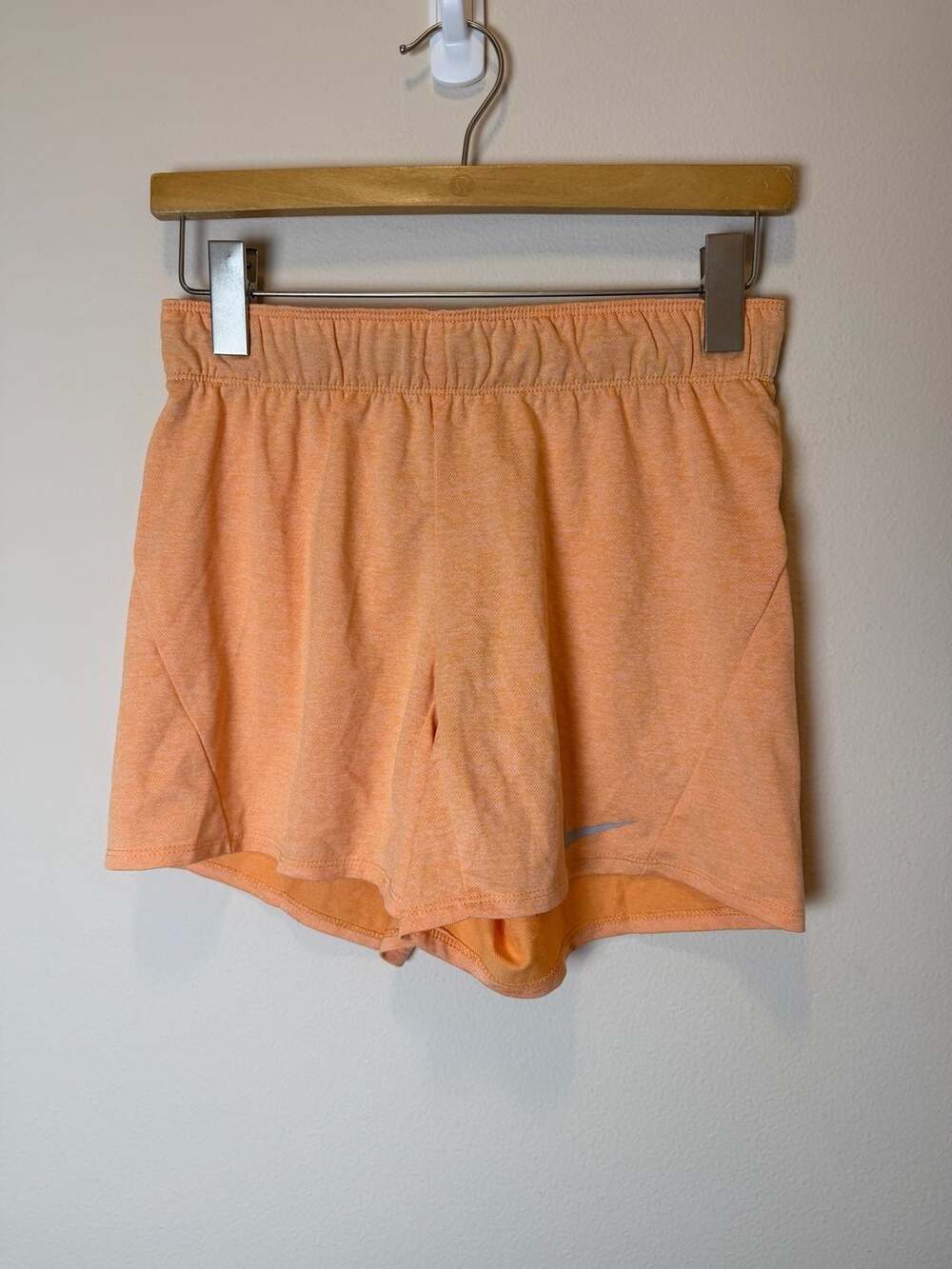 Nike Dri-FIT Attack Training Shorts Size XS Peach